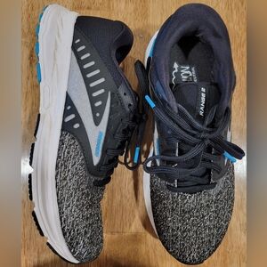 Womens Brooks running shoes